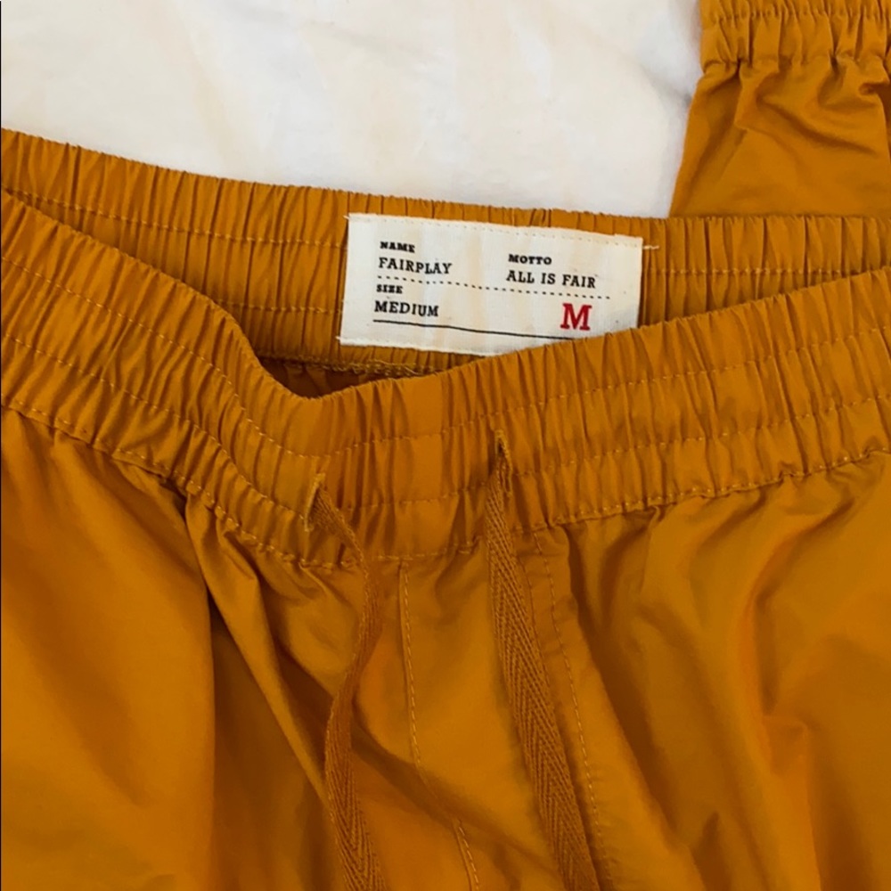Lightweight joggers - Picture 2 of 4